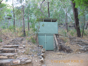 The toilet just before the satart of the jim Jim track to the Jim Jim gorge about 900M or 45 minutes away.